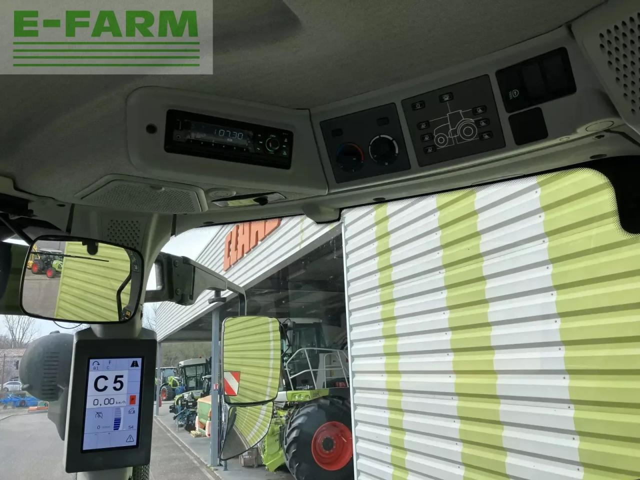 Farm tractor CLAAS axion 800 hexashift ls+