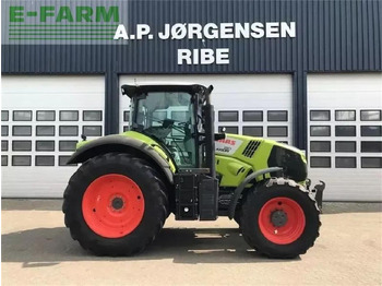 Farm tractor CLAAS axion 810