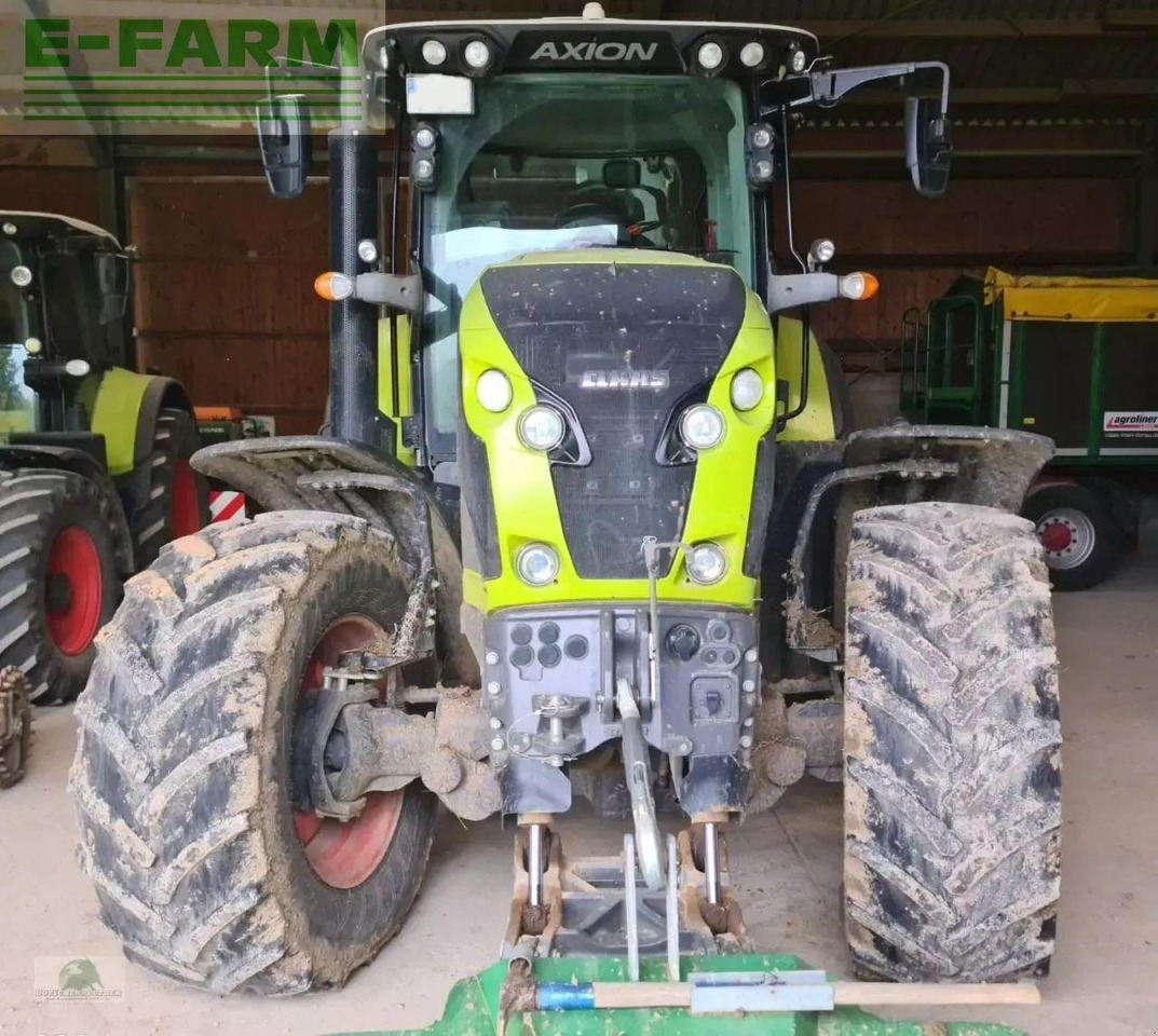 Farm tractor CLAAS axion 810