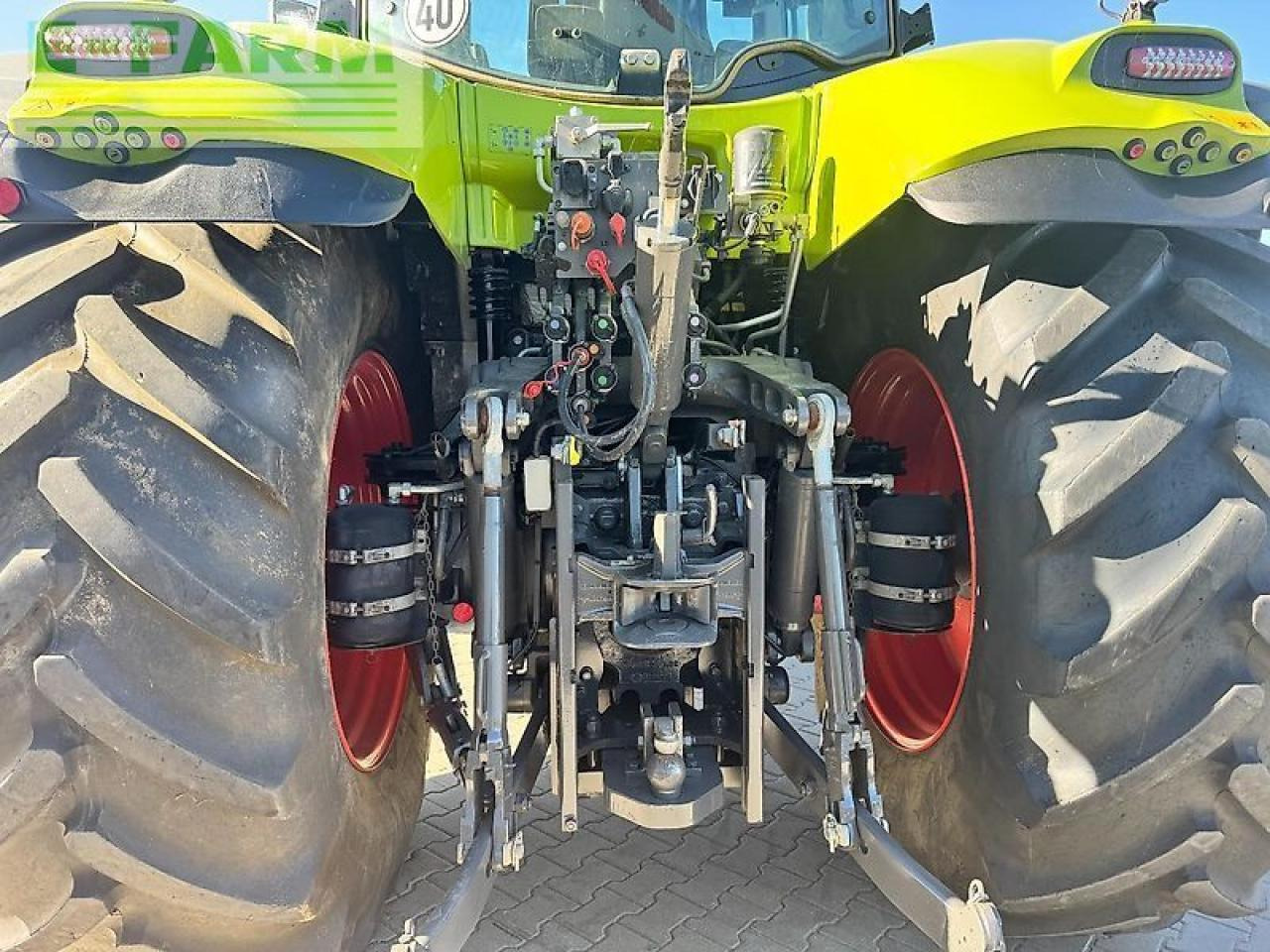 Farm tractor CLAAS axion 810