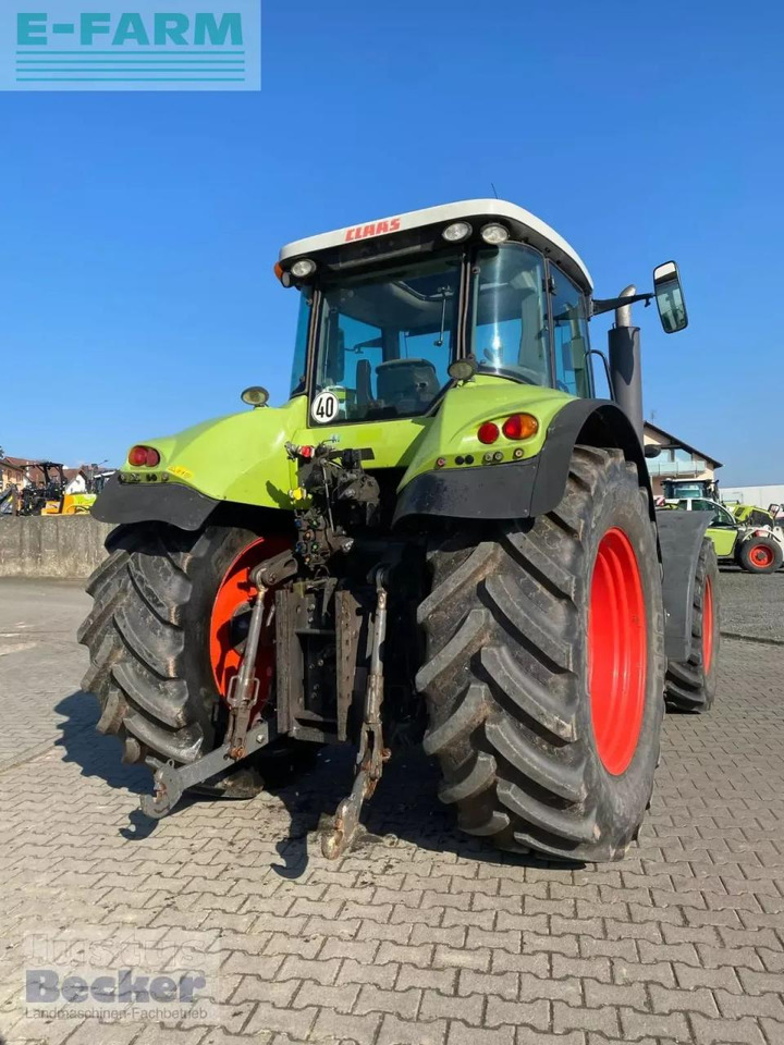 Farm tractor CLAAS axion 810
