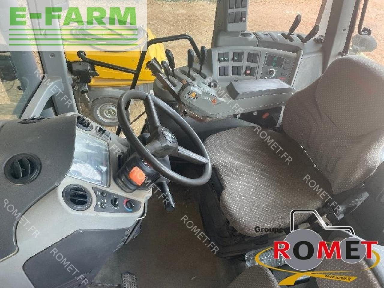 Farm tractor CLAAS axion 810