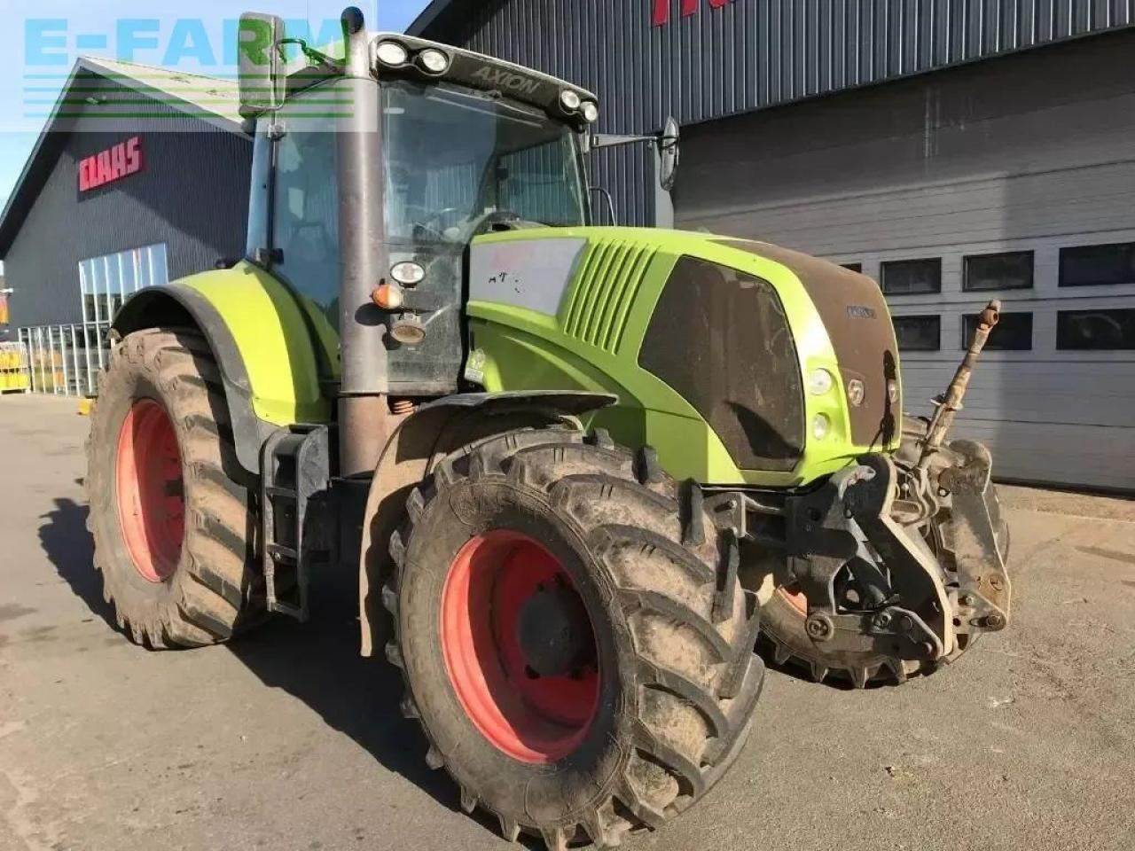 Farm tractor CLAAS axion 810