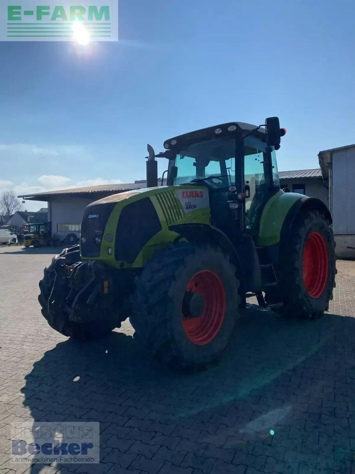 Farm tractor CLAAS axion 810