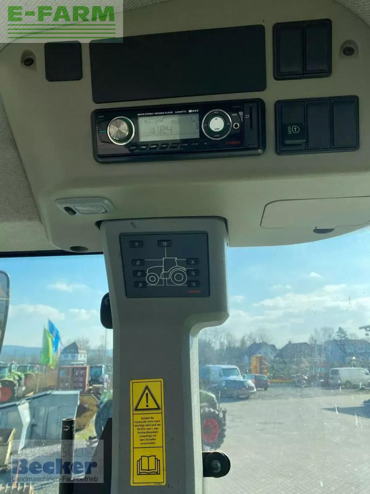 Farm tractor CLAAS axion 810