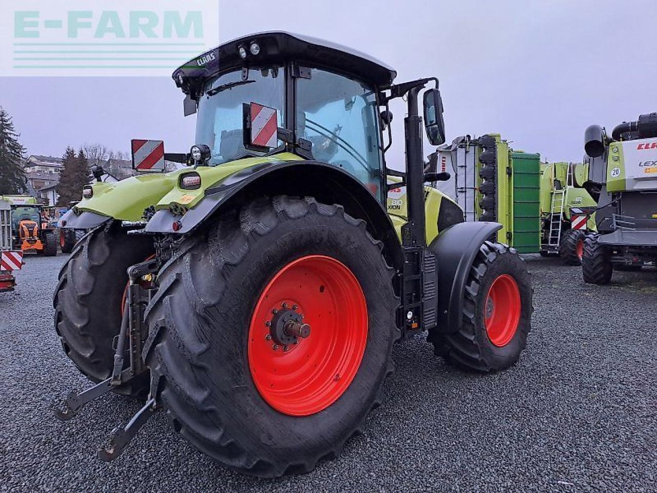 Farm tractor CLAAS axion 810 c-matic