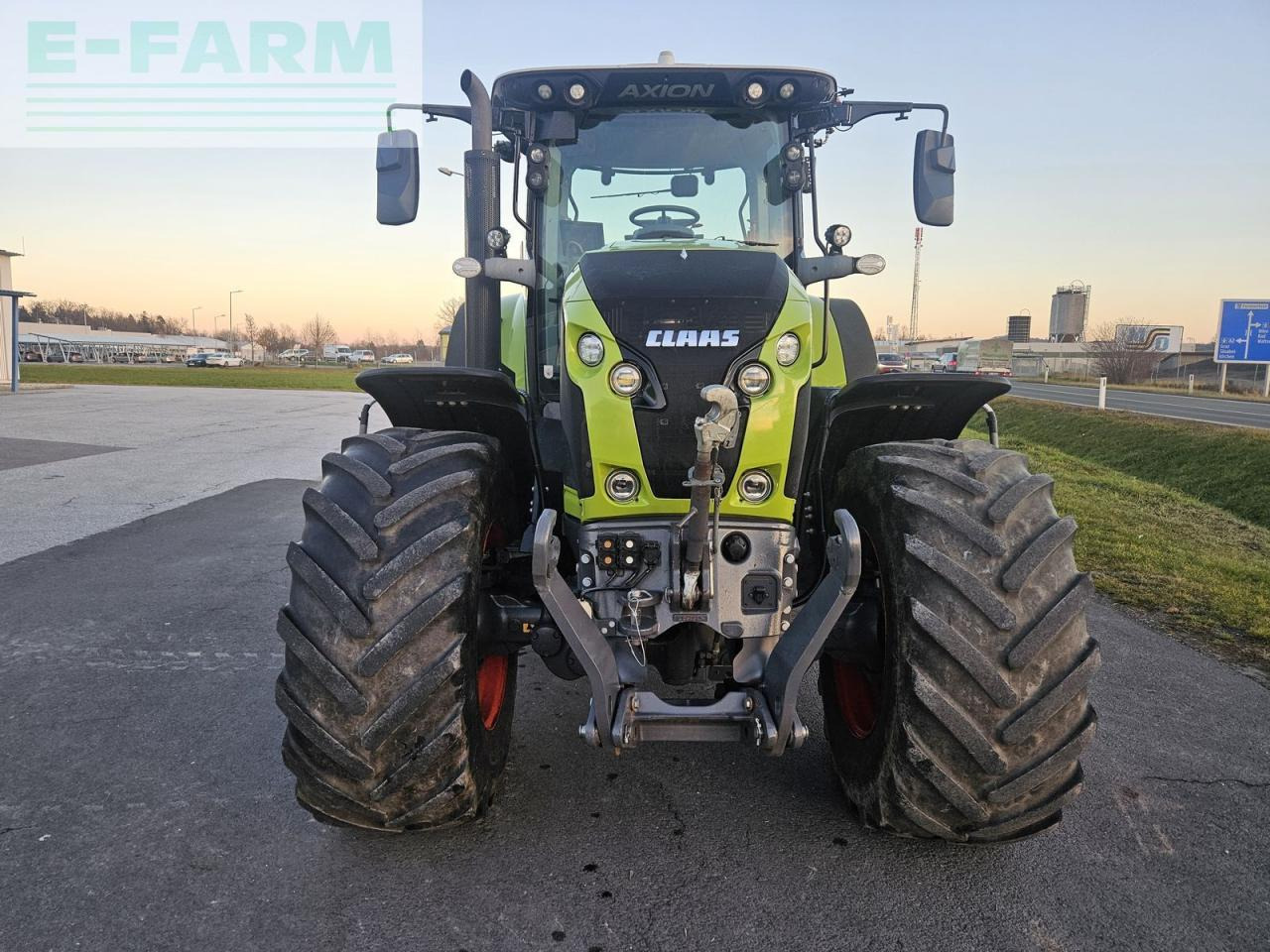Farm tractor CLAAS axion 810 c-matic CMATIC