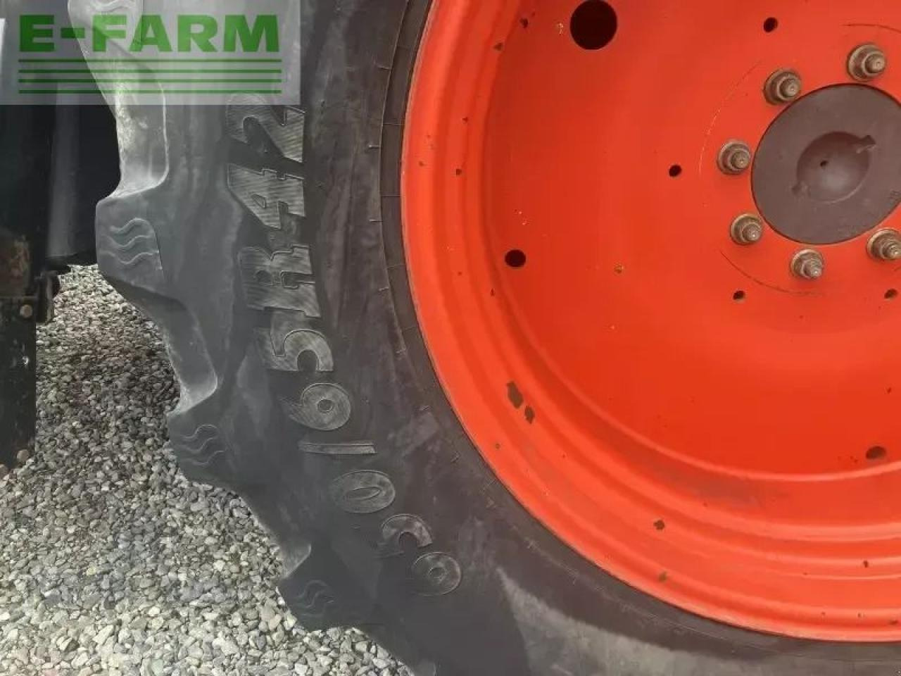 Farm tractor CLAAS axion 810 c-matic CMATIC