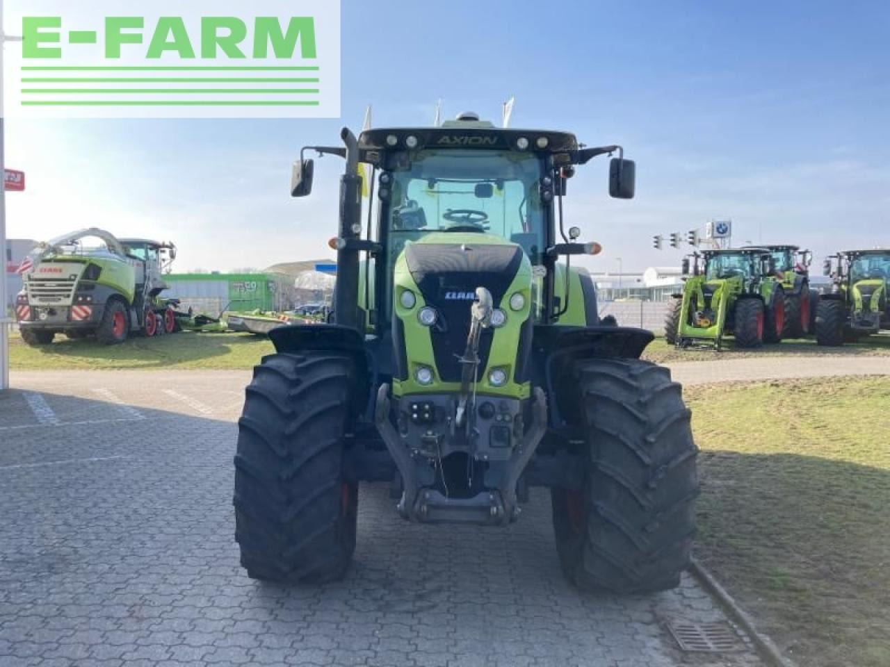 Farm tractor CLAAS axion 810 cebis