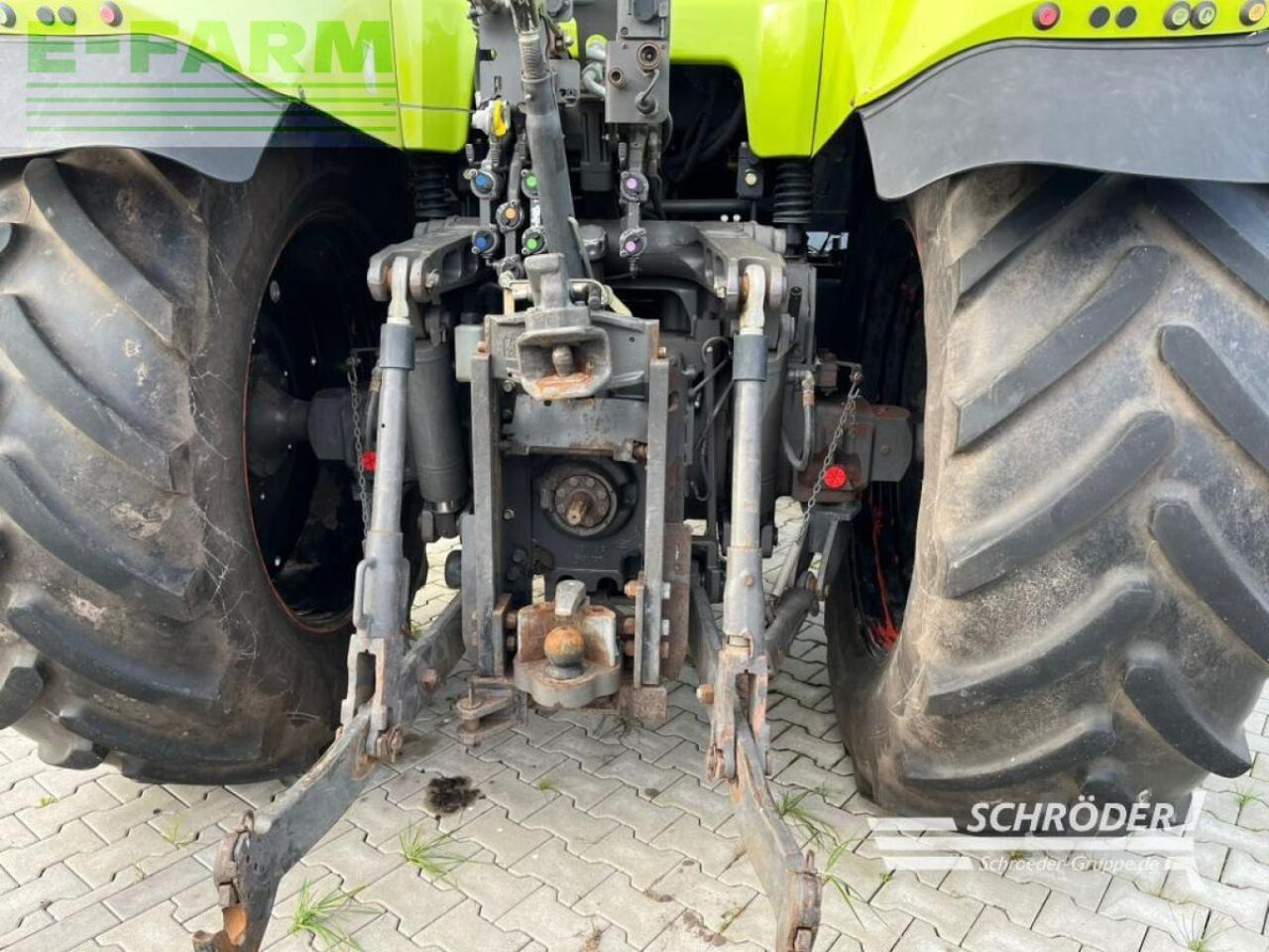 Farm tractor CLAAS axion 810 cis