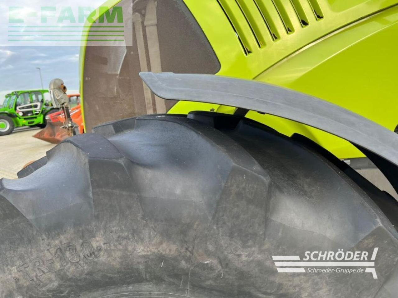 Farm tractor CLAAS axion 810 cis