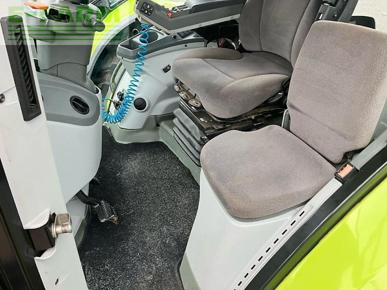 Farm tractor CLAAS axion 810 cis+ cm