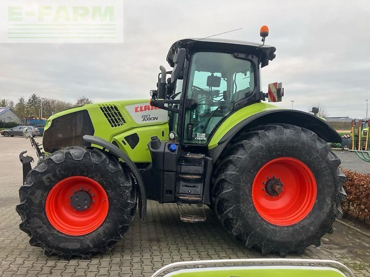Farm tractor CLAAS axion 810 cis+ cm