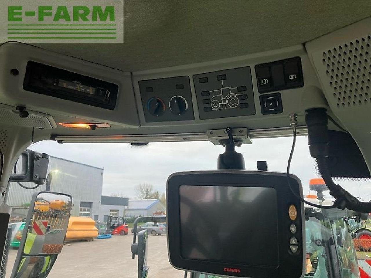 Farm tractor CLAAS axion 810 cis+ cm