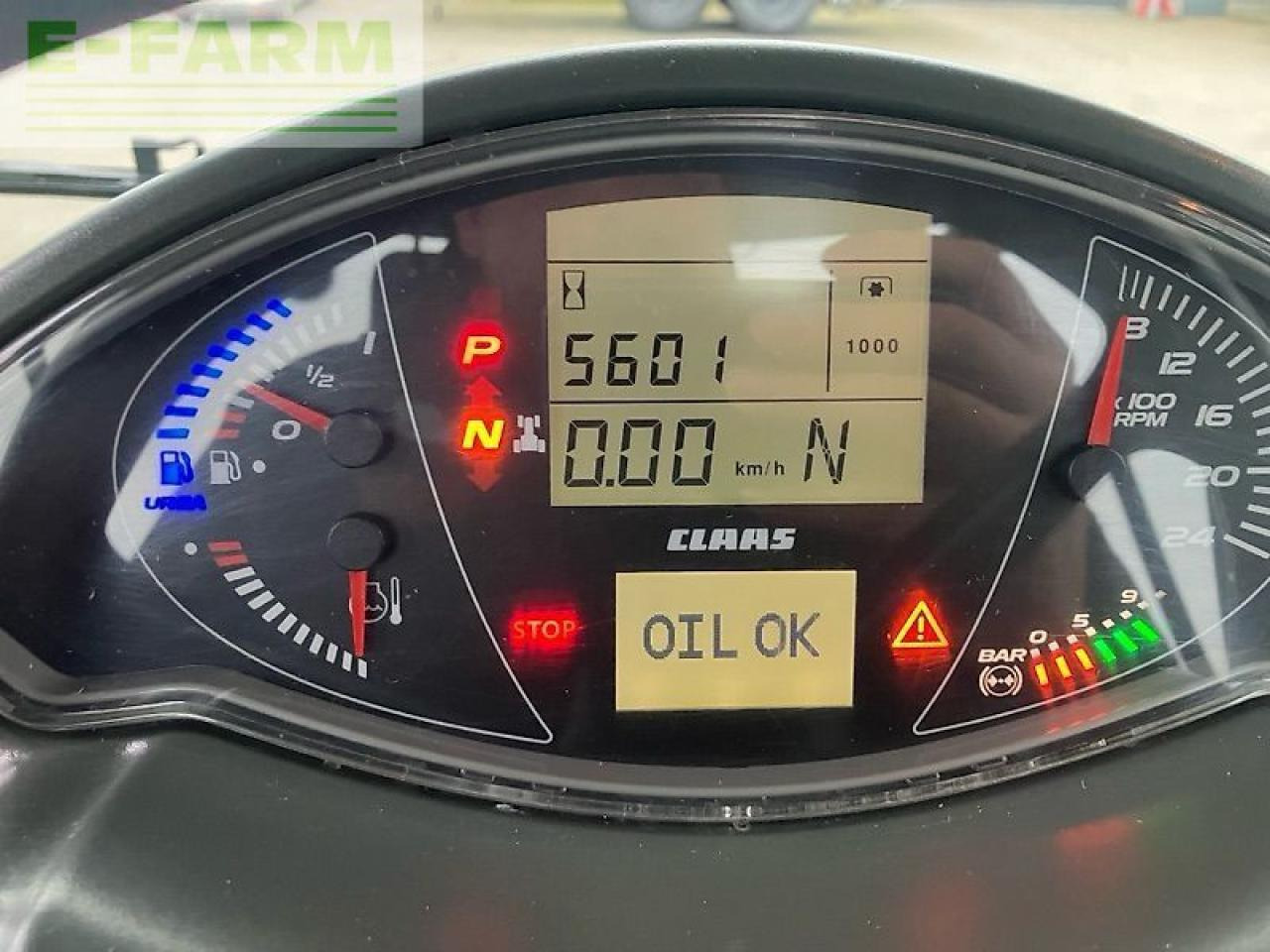 Farm tractor CLAAS axion 810 cis+ cm