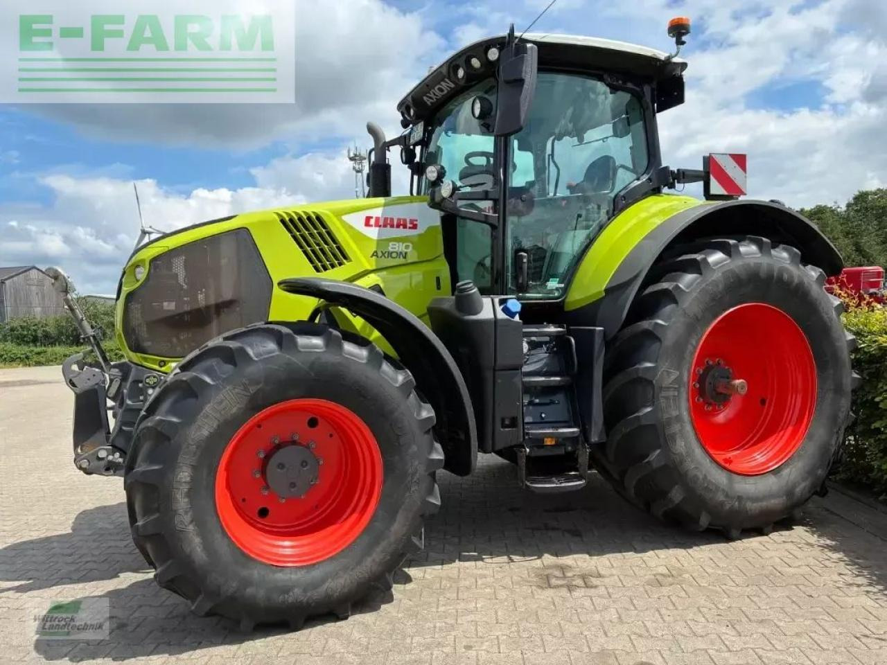 Farm tractor CLAAS axion 810 cm