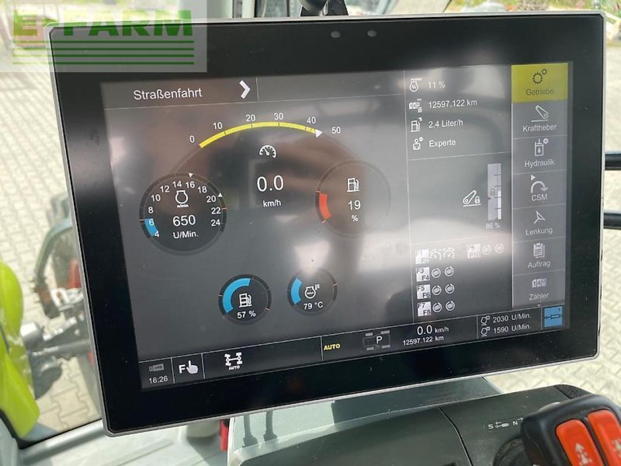 Farm tractor CLAAS axion 810 cm