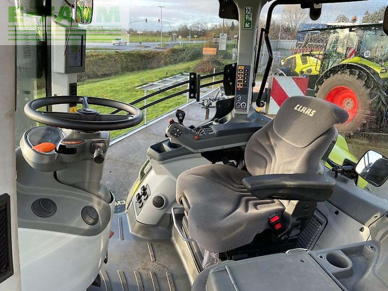 Farm tractor CLAAS axion 810 cm cis+