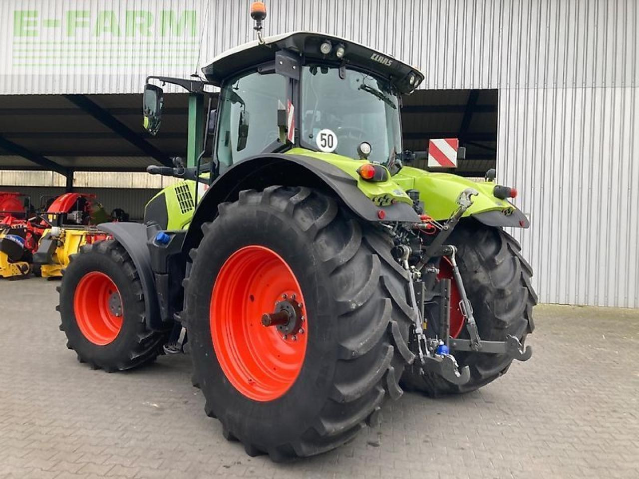Farm tractor CLAAS axion 810 cm cis+