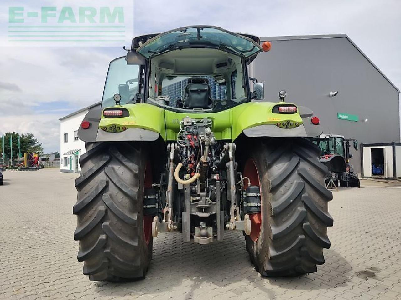 Farm tractor CLAAS axion 810 cmatic CMATIC