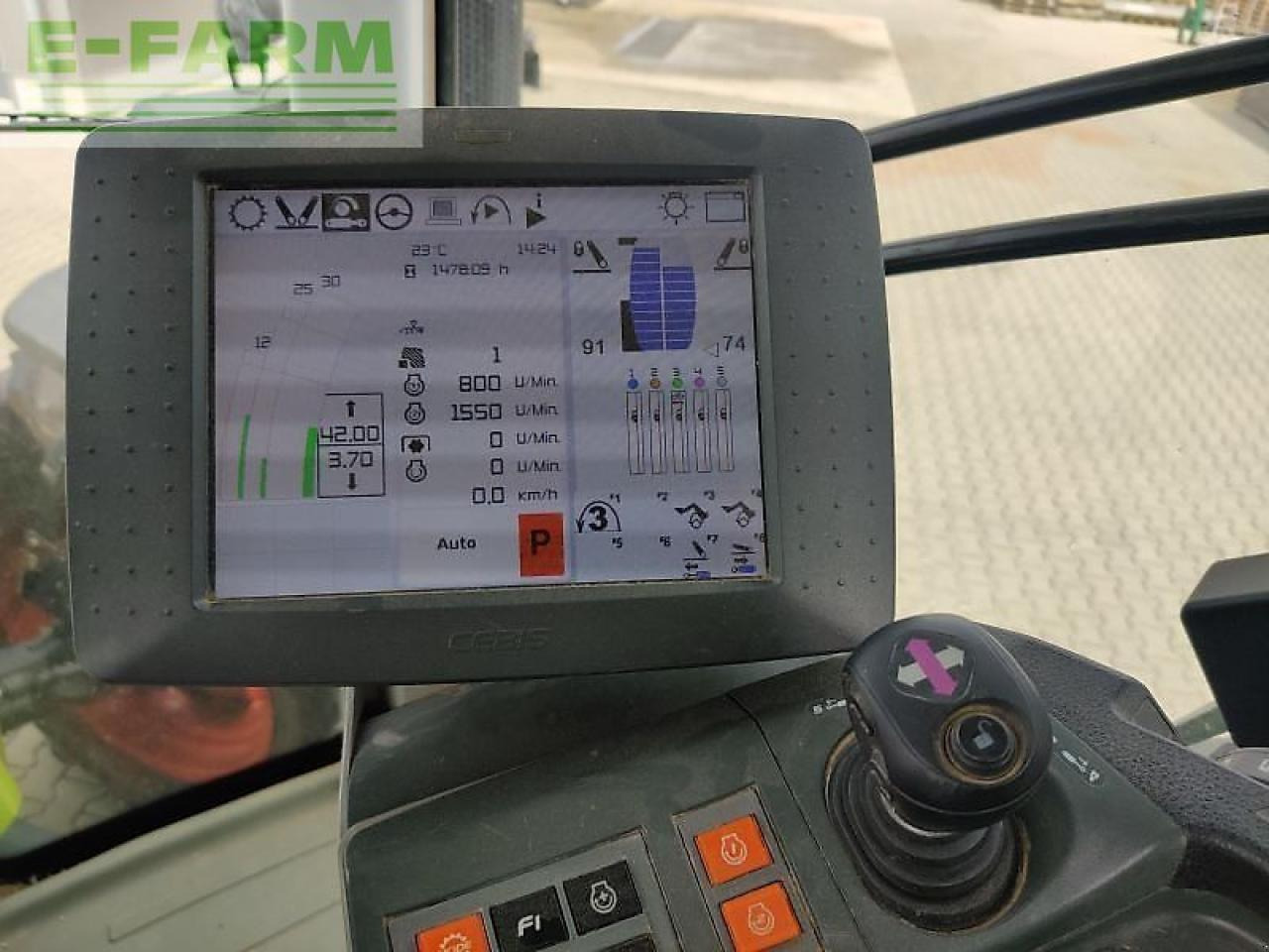 Farm tractor CLAAS axion 810 cmatic CMATIC