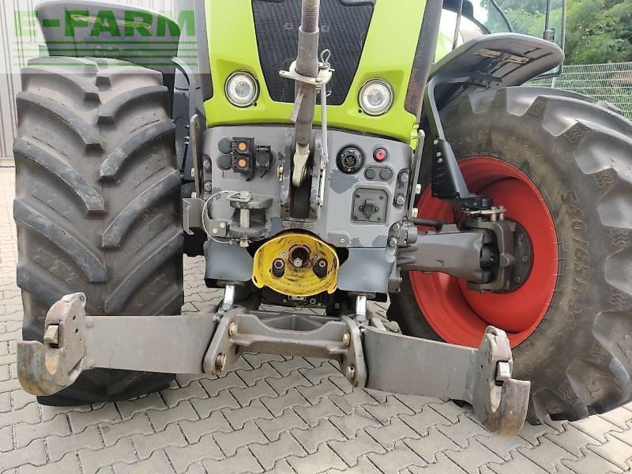 Farm tractor CLAAS axion 810 cmatic CMATIC