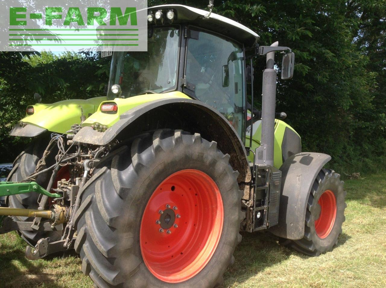 Farm tractor CLAAS axion 810 t4f cmatic