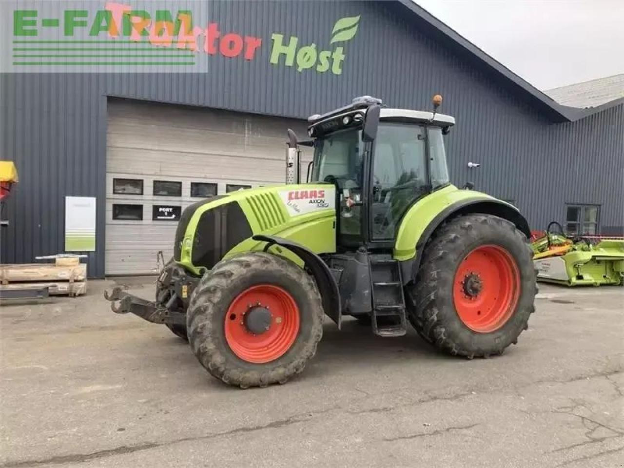 Farm tractor CLAAS axion 820 cmatic CMATIC