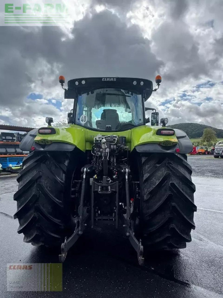 Farm tractor CLAAS axion 830