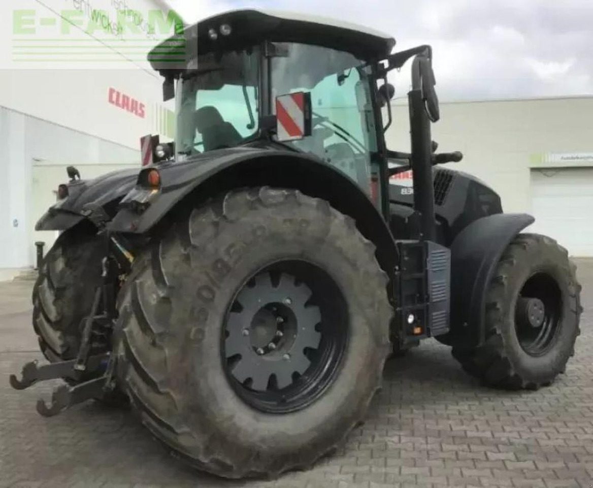 Farm tractor CLAAS axion 830