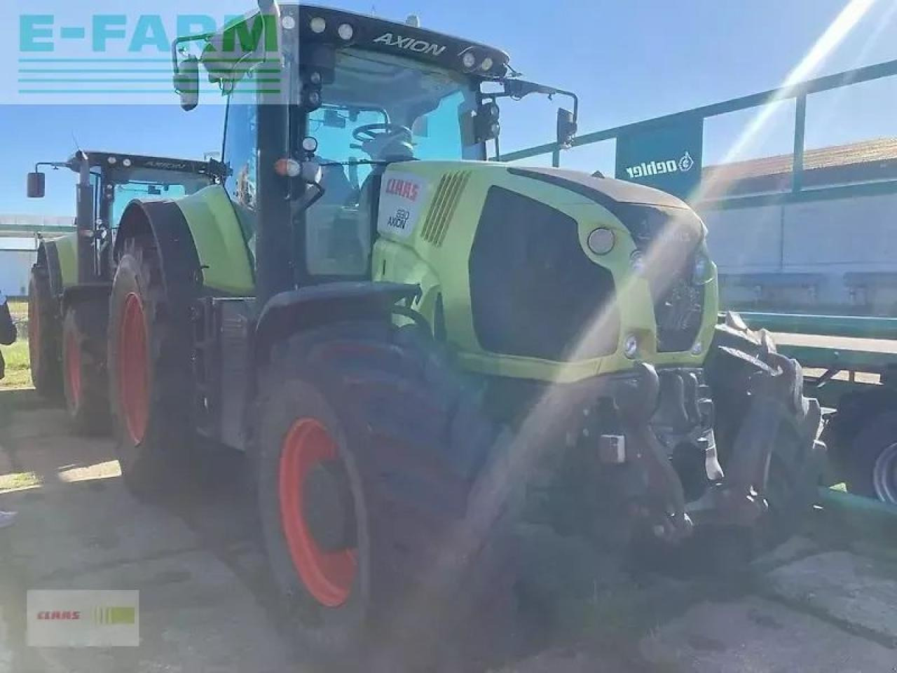 Farm tractor CLAAS axion 830