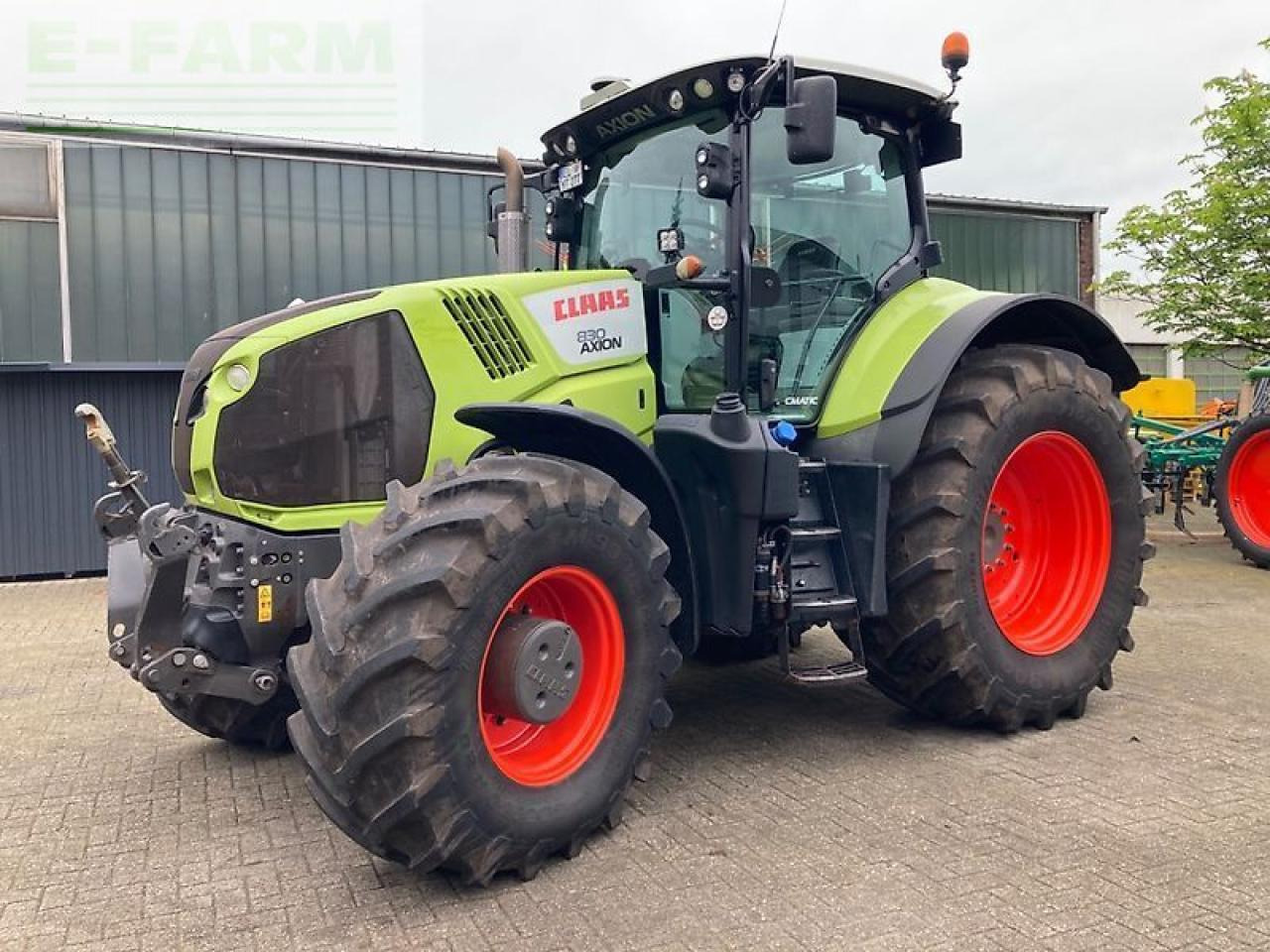 Farm tractor CLAAS axion 830 cebis