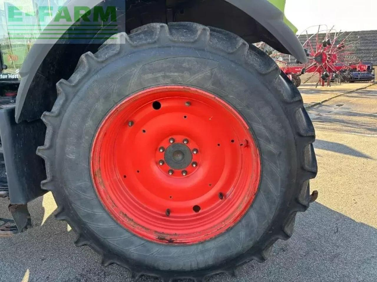 Farm tractor CLAAS axion 830 cebis