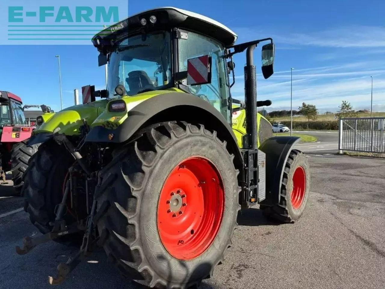 Farm tractor CLAAS axion 830 cebis