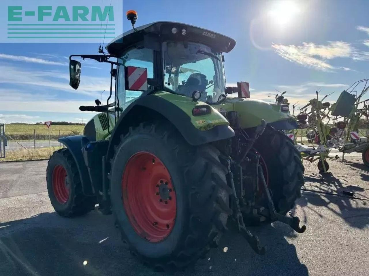Farm tractor CLAAS axion 830 cebis