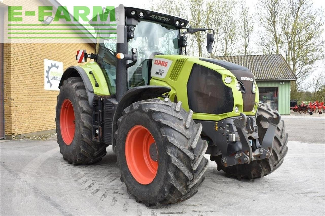 Farm tractor CLAAS axion 830 cis