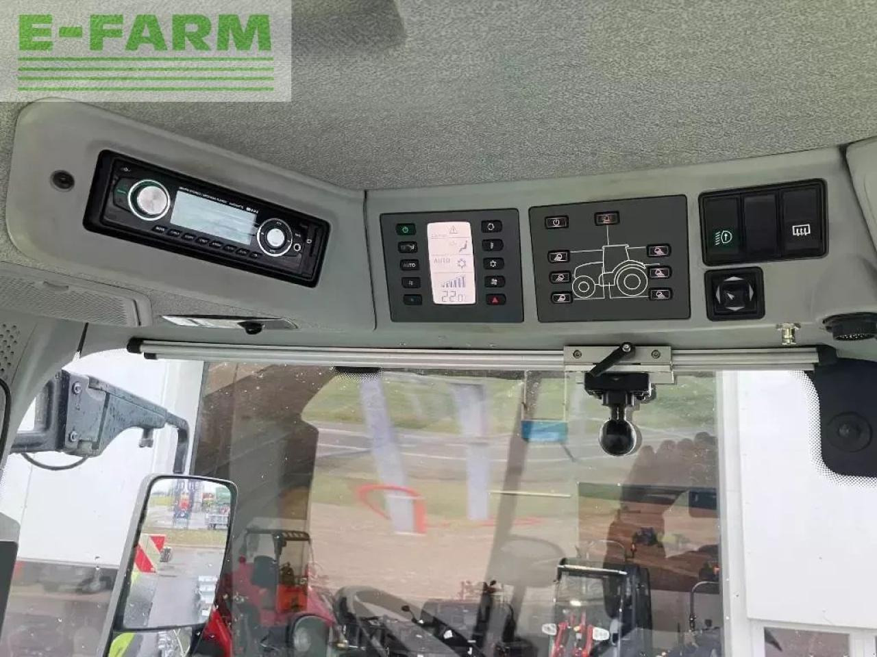 Farm tractor CLAAS axion 830 cis+