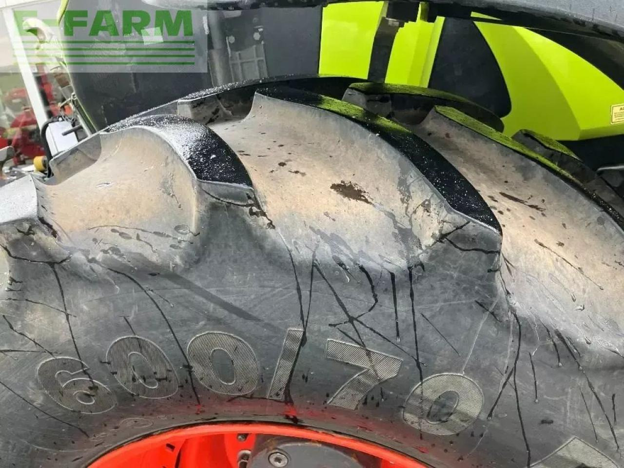 Farm tractor CLAAS axion 830 cis+