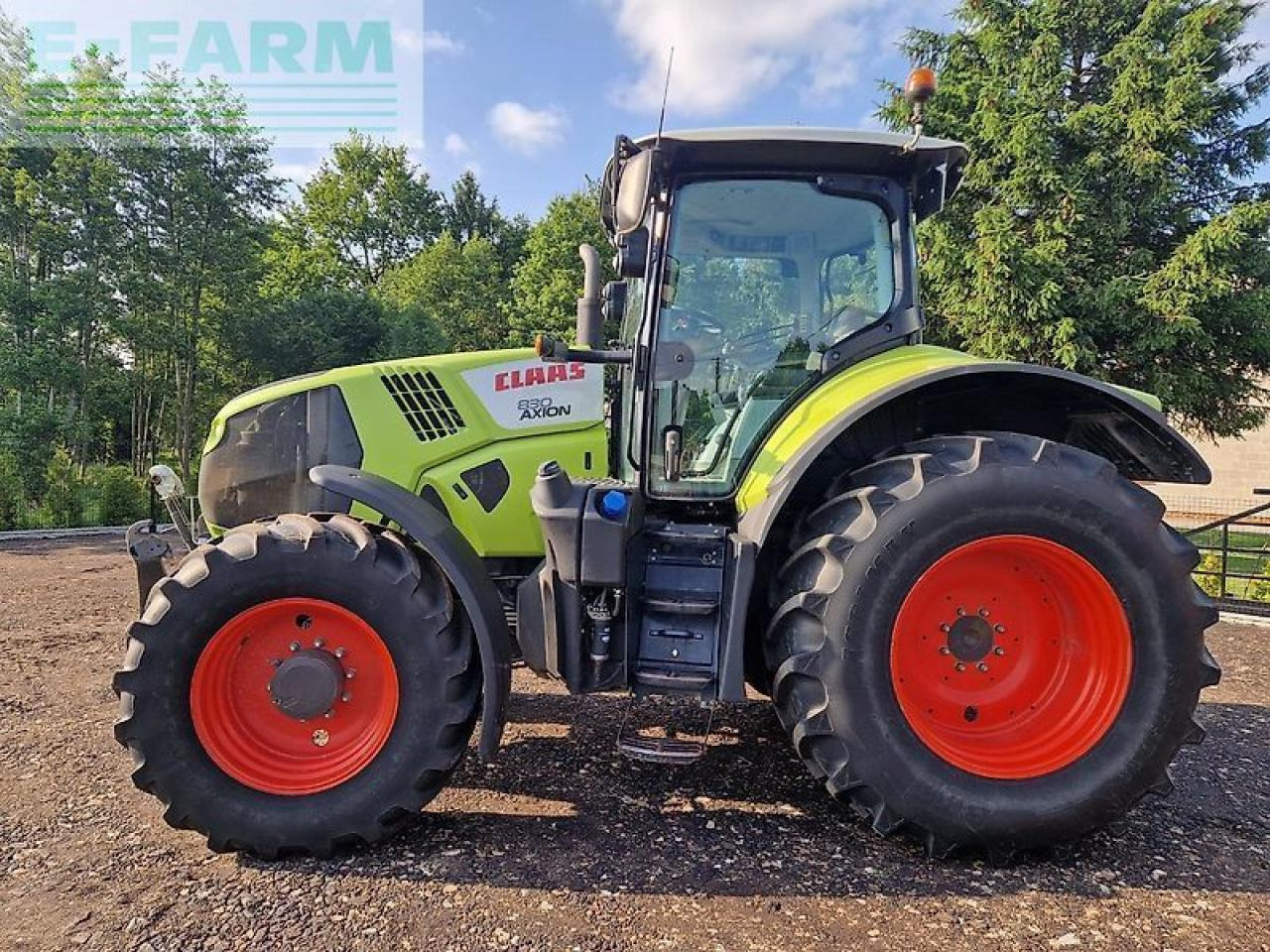 Farm tractor CLAAS axion 830 cis