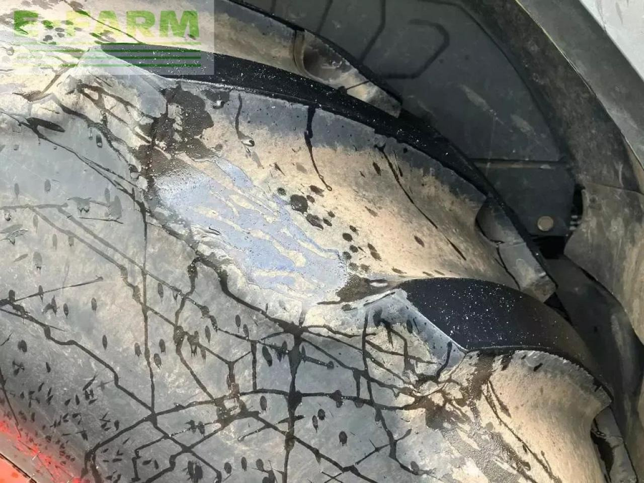 Farm tractor CLAAS axion 830 cis+