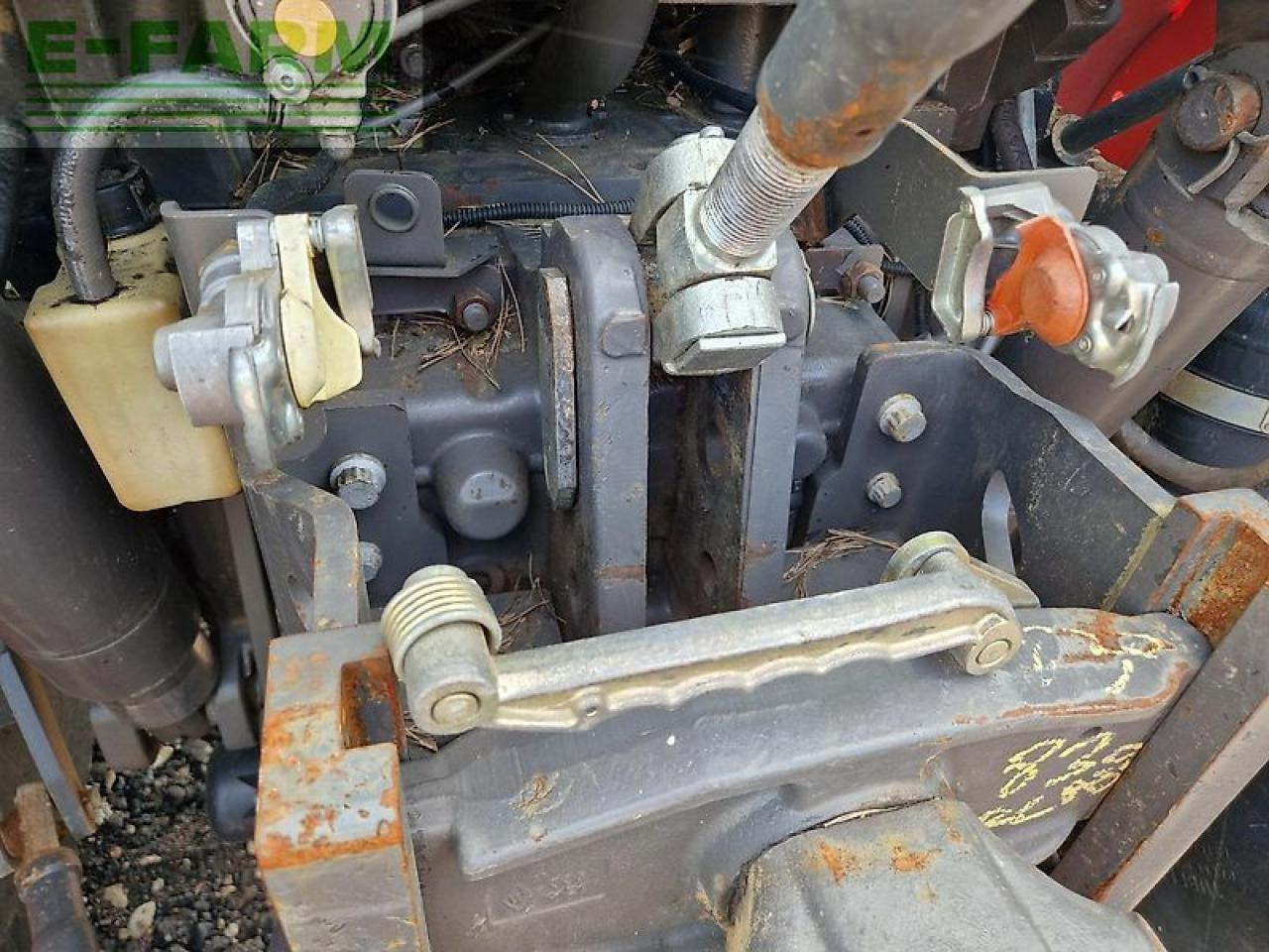 Farm tractor CLAAS axion 830 cis