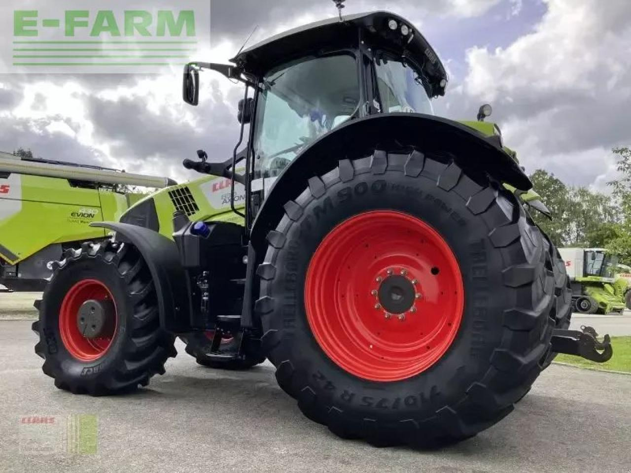 Farm tractor CLAAS axion 830 cmatic