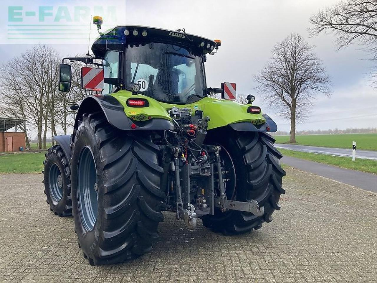 Farm tractor CLAAS axion 830 cmatic