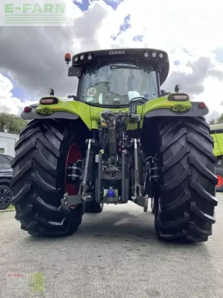 Farm tractor CLAAS axion 830 cmatic