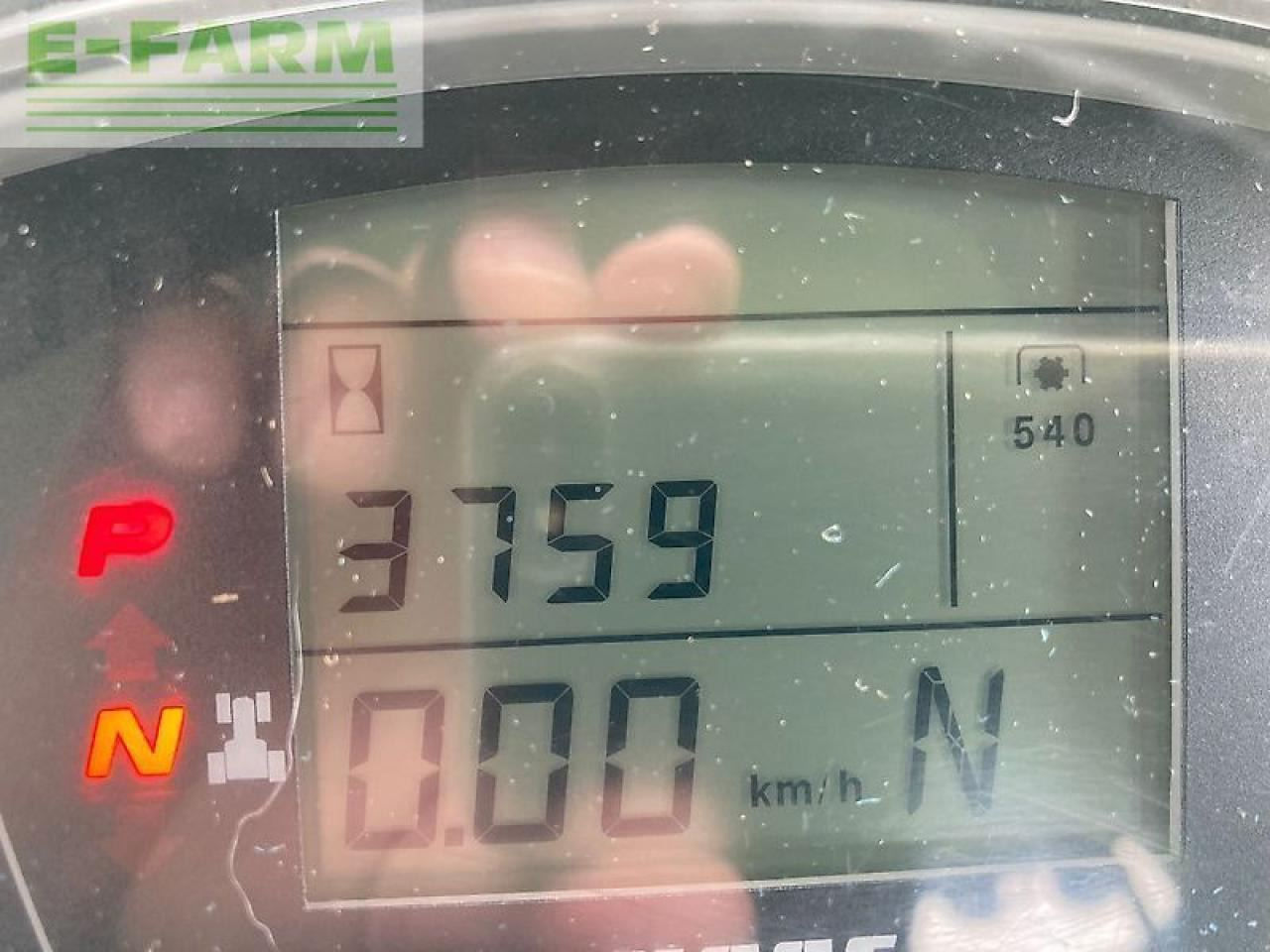 Farm tractor CLAAS axion 830 cmatic CMATIC