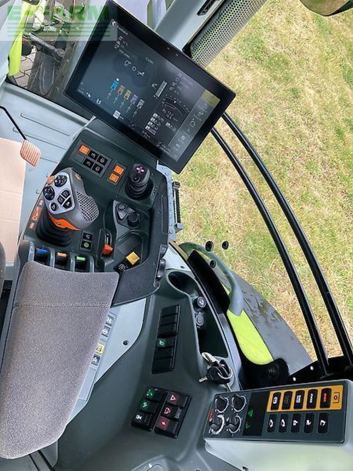 Farm tractor CLAAS axion 830 cmatic CMATIC