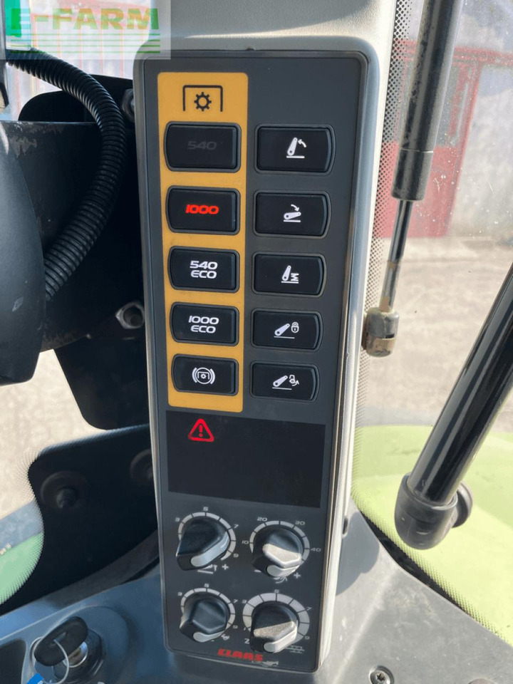 Farm tractor CLAAS axion 830 cmatic CMATIC