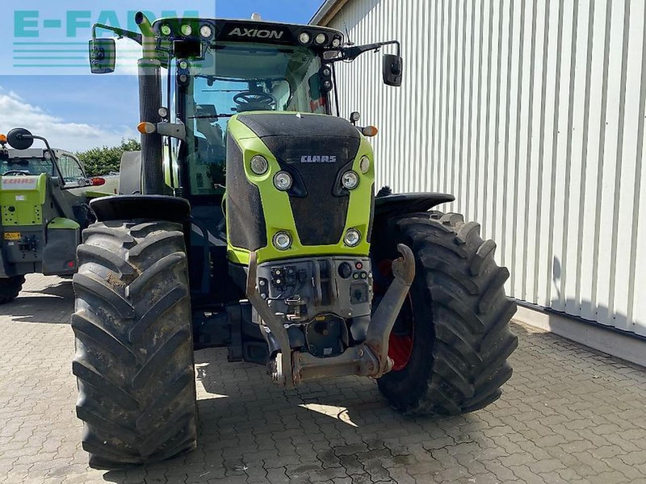 Farm tractor CLAAS axion 830 cmatic CMATIC