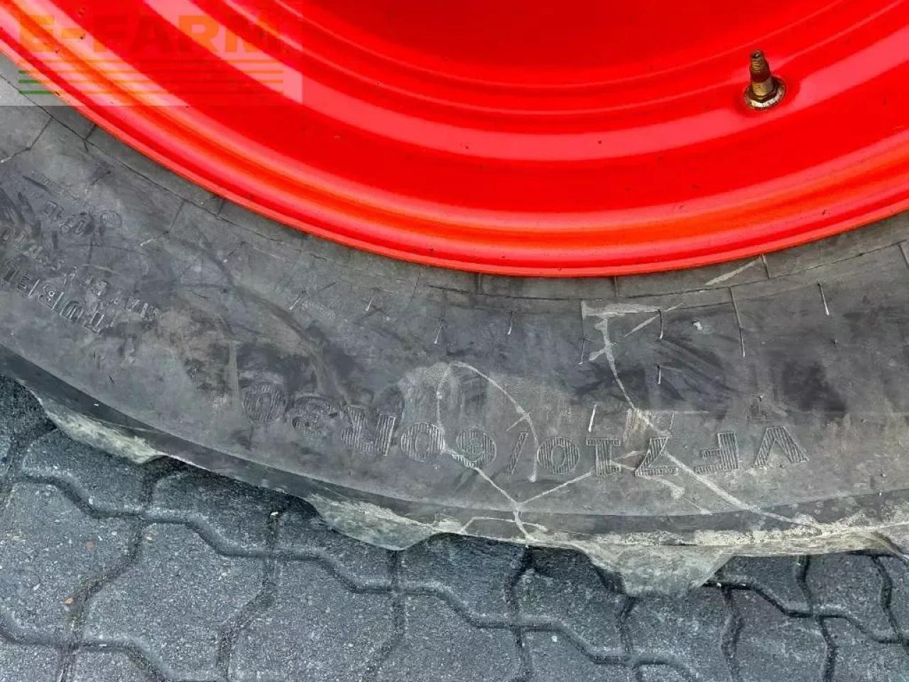 Farm tractor CLAAS axion 830 cmatic CMATIC