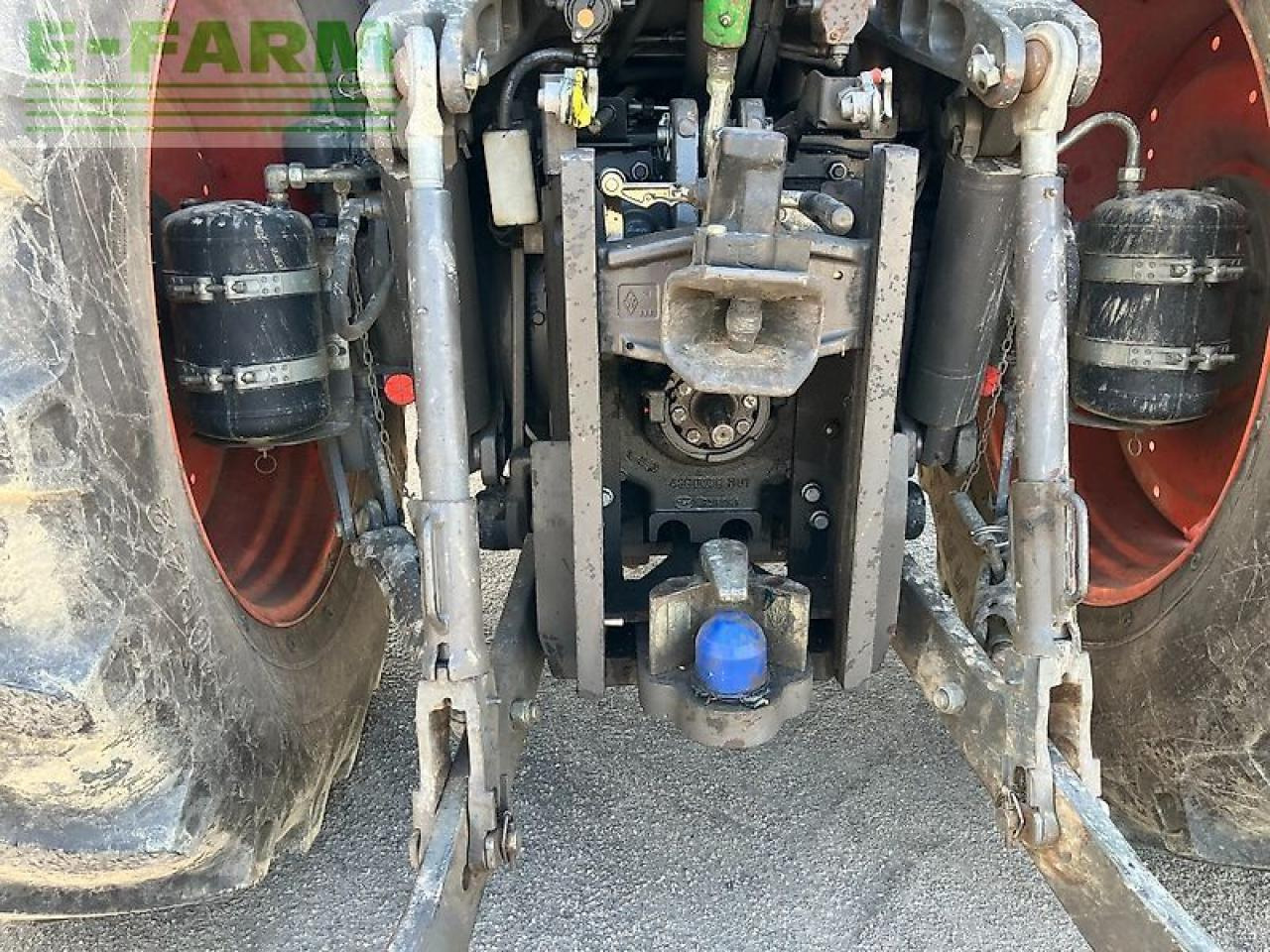 Farm tractor CLAAS axion 830 cmatic CMATIC